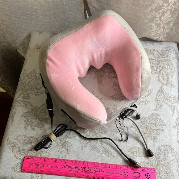 Pink & Gray Neck Massager Heater Cordless Travel Pillow Super Soft Works Great - Picture 1 of 14